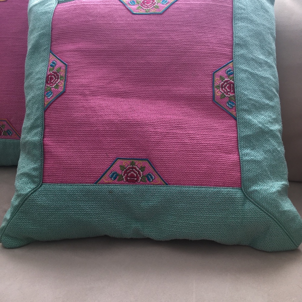 Pillows - Picture 7 of 7